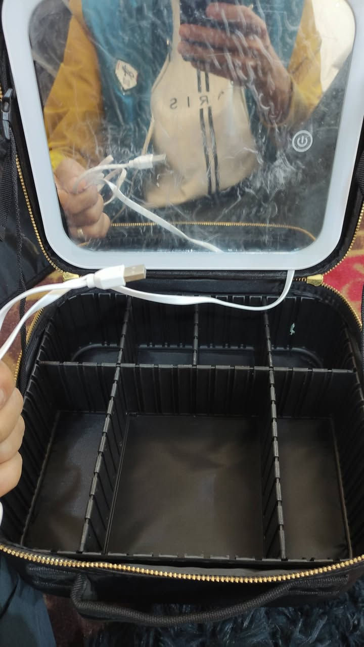 شوف الجمال جنطه مال مكياجات + مرآية إضاءة 20 شامل التوصيل


**إذا كنت صاحب هذا الإعلان وتريد حذفه لأي سبب، رجاءا أرسل رسالة إلى الدعم الفني**