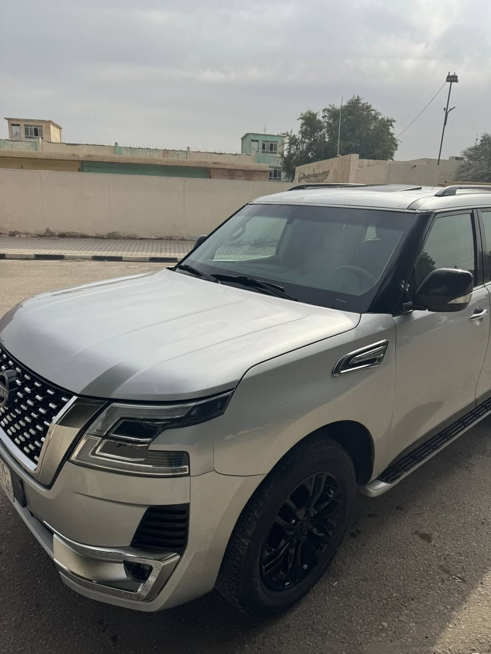 نيسان باترول مديل 2010 محدثه 2024 ماشيه 222 السياره كفاله عامه من كل حادث محرك صغير بدون طاحونه سياره فول موصفات مكان السياره النجف حي حنانه ***********
