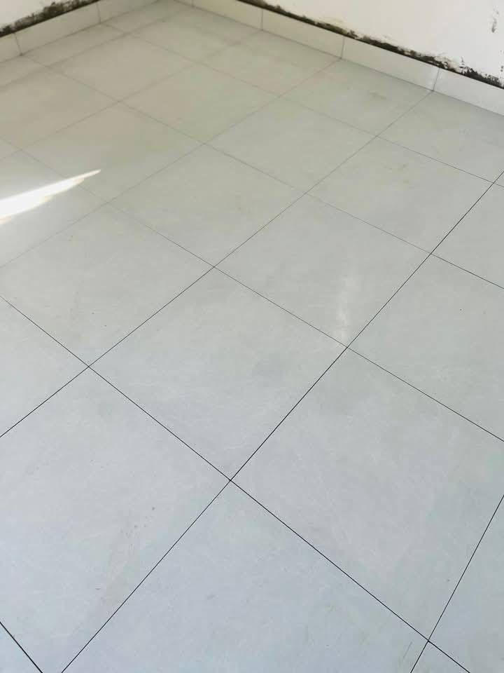 كادر سيراميك ارضيات مر مر واجهات بورسلين الواح تصفير ارضيات شغل نظيف ومرتب حيل ***********
