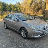 للبيع سوناتا 2012 وارد خليجي كوري محرك 2000 محرك وكير حداديه بحاله جيد...