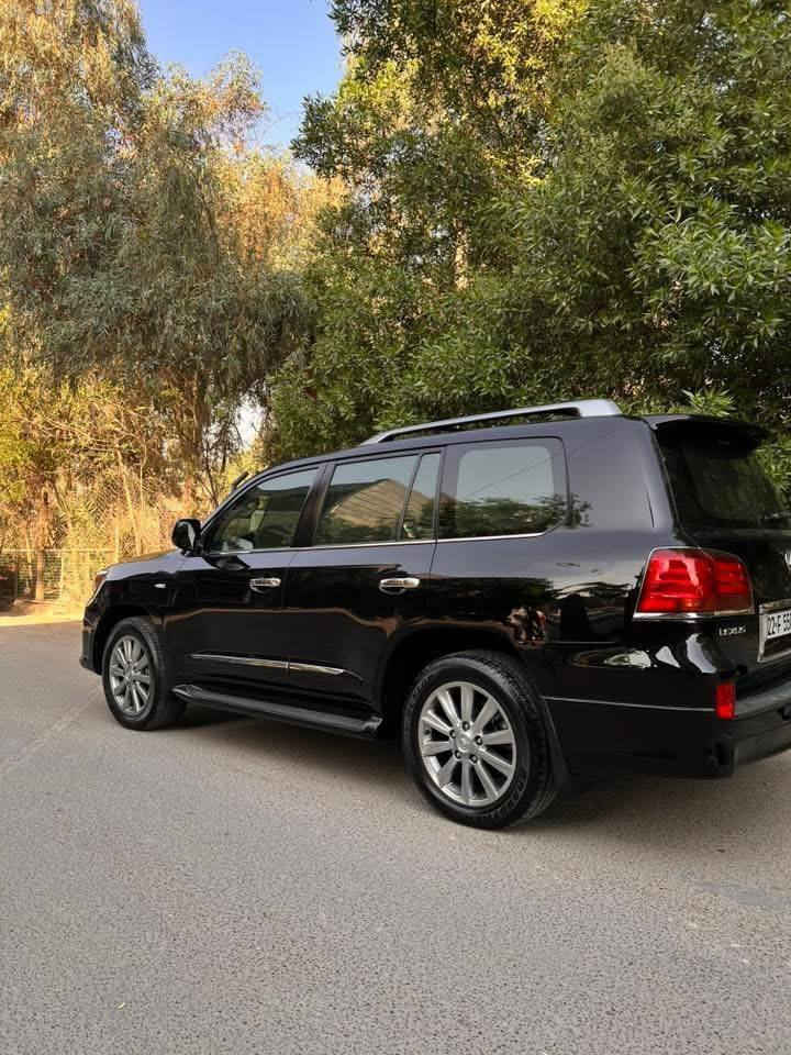 لكزس   🔥  Lexus LX 2011 🔥

🤝لمعرفة السعر اكتب (  لكزس   او 2011 )🤝
__________________________
🚗النوع:  Lexus  رقم اربيل 
💯  الفئة :  LX
🔥🎗الموديل:2011
💯المسافة المقطوعة: ماشية 107 الف  كيلو حقيقي شرط الفحص 
🌐 كفالة عامة جديدة جداً سيارة بل كارتون واتحدة اكو اختها 
فول فول مواصفات 
⚔️ المحرك مكينة 8 سلندر سعة 5700 
🔥 ملاحظه/ السياره فقط بيهه اقل الشبر تصليح ب الدعاميه الاماميه  الباقي كله شرط الفحص كفاله
☎️للاستفسار اكثر :
اتصال   ***********
