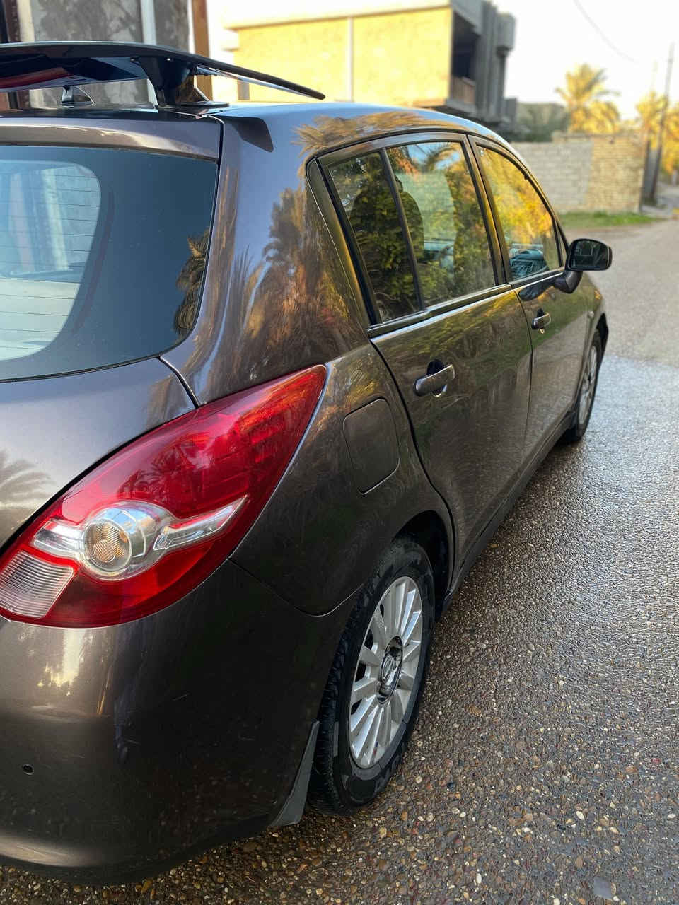 السلام عليكم
للبيع نيسان فيرسا ٢٠٠٨  رقم بغداد بأسمي سياره صبغ عام اثر جراد وبيها حادث من الامام سياره كير محرك كله مكفول تبريد ويل كب ٣ شاشات سياره كلش نظيفة السعر ٧٥ وبيها مجال بسيط مكان السياره بغداد
***********
***********
مكلف بالنشر
