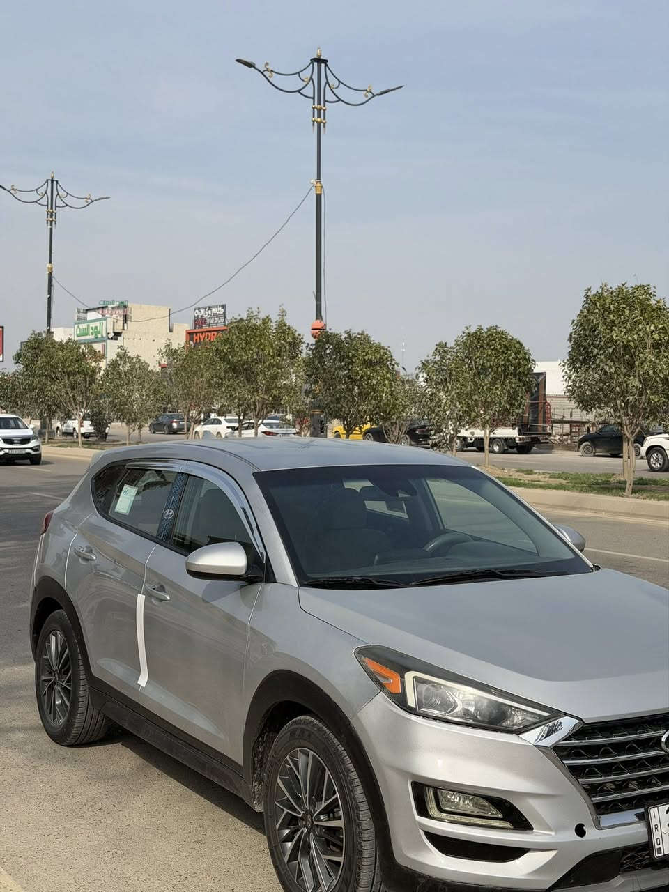 يا الله السلام عليكم من رخصه الادمن المحترم هونداي توكسان 2019 رقم بغداد تحويل مباشر بيه صبغ بس البنيد 
شاشه 
كامره 
ويل خليجي 
رادار 
مكينه 2000 جي دي اي 
ماشيه 90 الف 
السعر 165وبيه مجال 
العنوان ديالى تقاطع القدس 
***********
