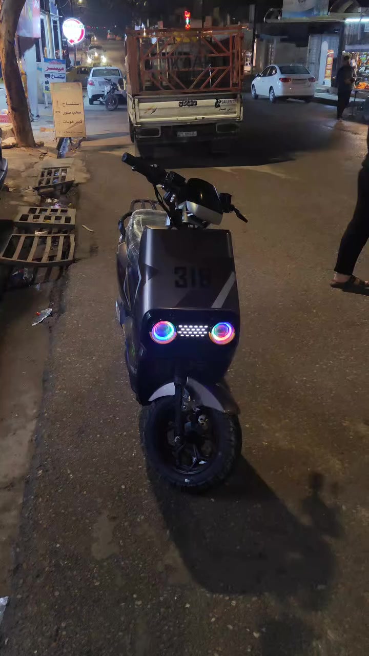 للبيع دراجة 318 
6 بطاريات 

مواصفاته معروفة  

فقط الارضية ماله مكسوره و النظافة كدام العين السعر 425 وبيه مجال 

***********

***********
