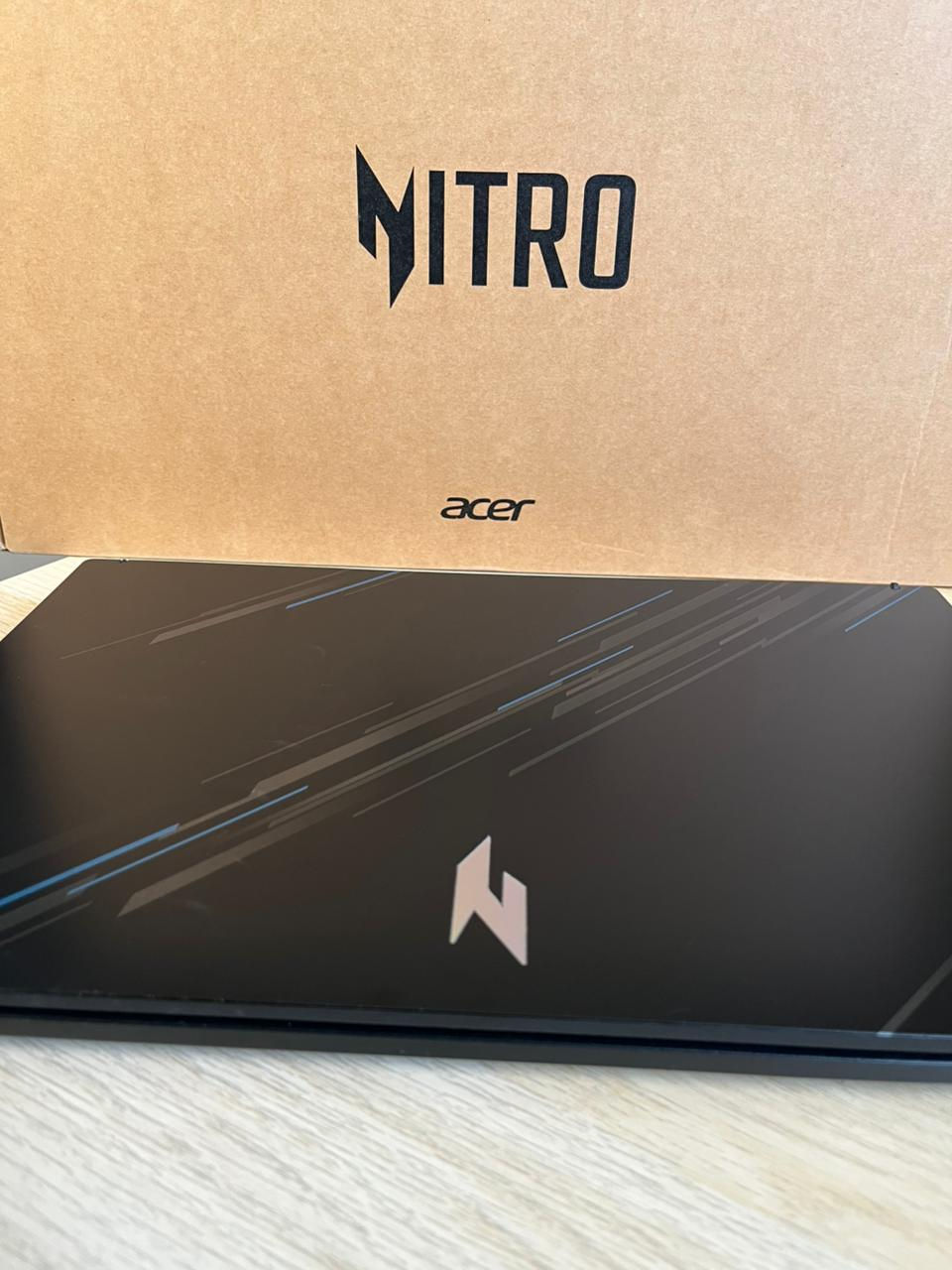 السلام عليكم

للبيع فقط

لابتوب Acer Nitro v15 مستعمل جدا قليل شبه جديد

المعالج :           Cori9 13900h

كارت الشاشة: Nvidia 4060 8GB 140W اعلى واطية

الرام :              Ram 16GB DDR5

الشاشة:            15.6 144h ips

التخزين :  m.2 512

السعر مليون و450 وبي مجال 
للتواصل خاص او الاتصال ***********
يوجد توصيل لجميع المحافظات
