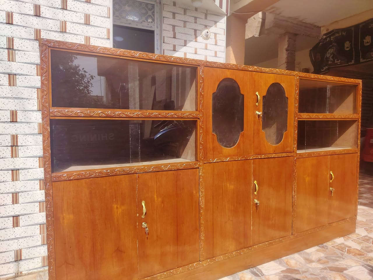 بوفيه مترين ونص مستخدمه السعر ١٢٠ واتساب *********** واتساب
