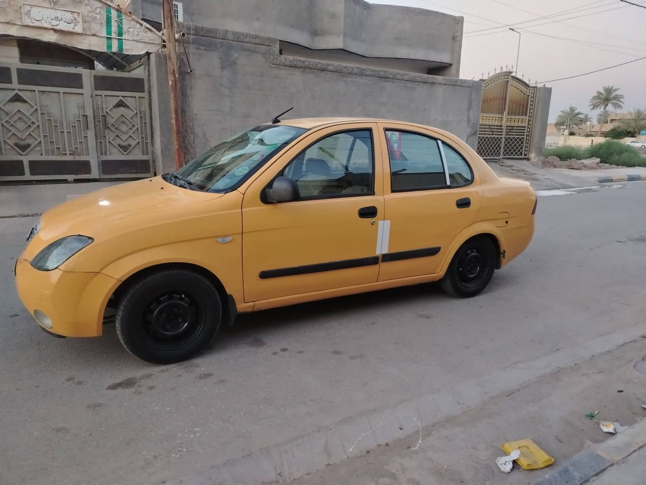 سلام عليكم طيبه ١٥ مصغره هيئه وغرامات مكينه وكير مكفولات صدر أمامي وخلفي جديد السياره كهربايات كلها شغاله جاهزة ما بيها اي نقص وبيها بنيد صبغ فقط  السعر ٣٣ للاتصال ***********
