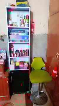 خزانة • بها مجال