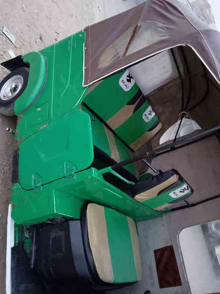 سلام عليكم تكتك للبيع موديل 21 شهر 10 رقم وسنويه تكتك كفاله لا صبغ ولا معجون بيه بس بارد مكينه مكفوله تكتك جاهزه تخم تاير دوشمه كاعيات  كرهبايات كله شغاله سعر 6900 عنواني كحلاء الاستفسار ***********
