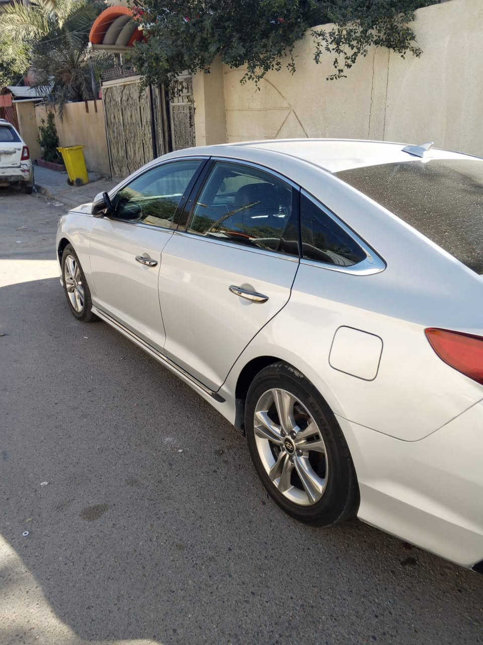 سوناتا 2019 وارد امريكي كلش حلوه بيهه جاملق فقط رقم بصره سعر 135 بيهه مجال شي قليل ***********
