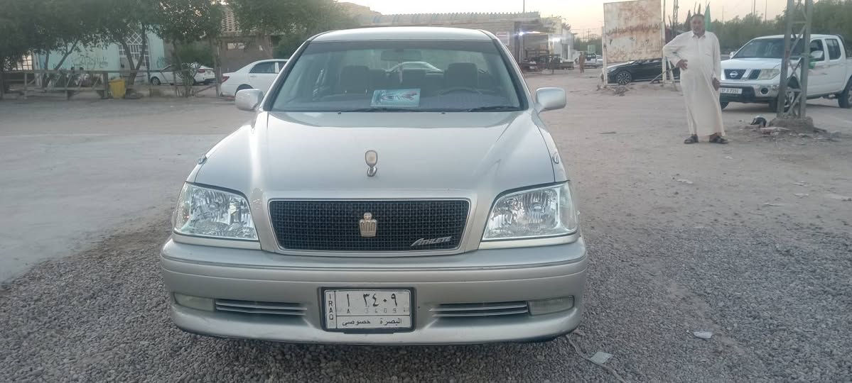 ملكه جنون موديل ٢٠٠ رقم بصره مشروع وطني سنويه مجدده ال 29 تحويل مباشر سياره مكفوله من ضربه وتبديل محرك وكير شرط حداديه جديده سياره بسمي مكينه فيفتي تبريت خلفي عدا الفتحه مابيه للستفسار *********** للمراوس
