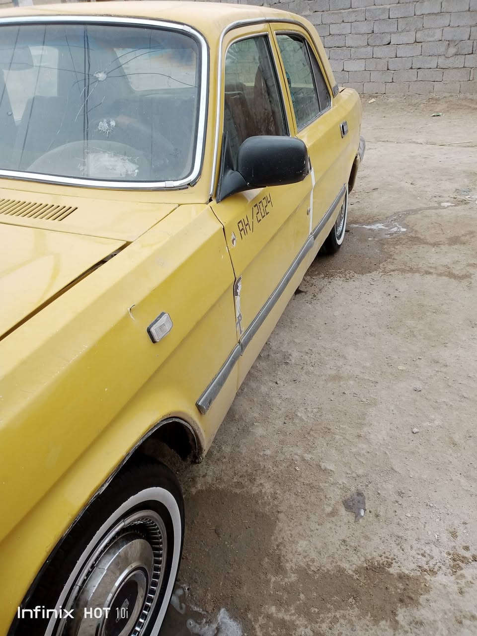 فولكا ٢٠٠٤ محوره مكينه وكير فيفتي جدد حدايه سيدان كله محوره تخم تاير كهربائيات شغاله حداديه جديده 
اصل ابيض محوله تكسي ب2017-
جاهزه ااسعر 28ورقه وبيه مجال بسيط 
الشطره 
***********
