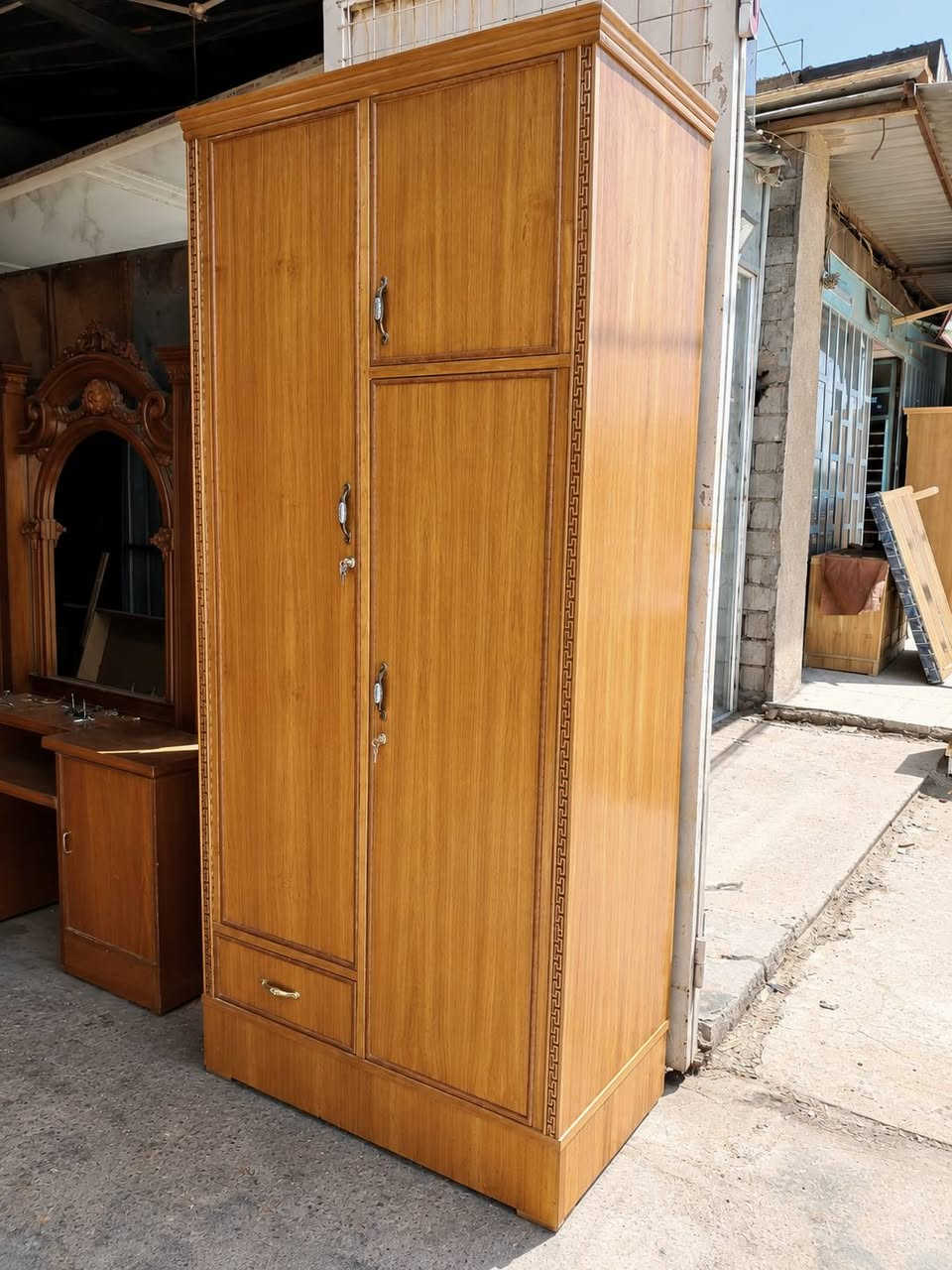 كنتور بابين وملحق داخل وخارج صاج ضهر جرجوبه شغل تسكام 125قفل
***********
