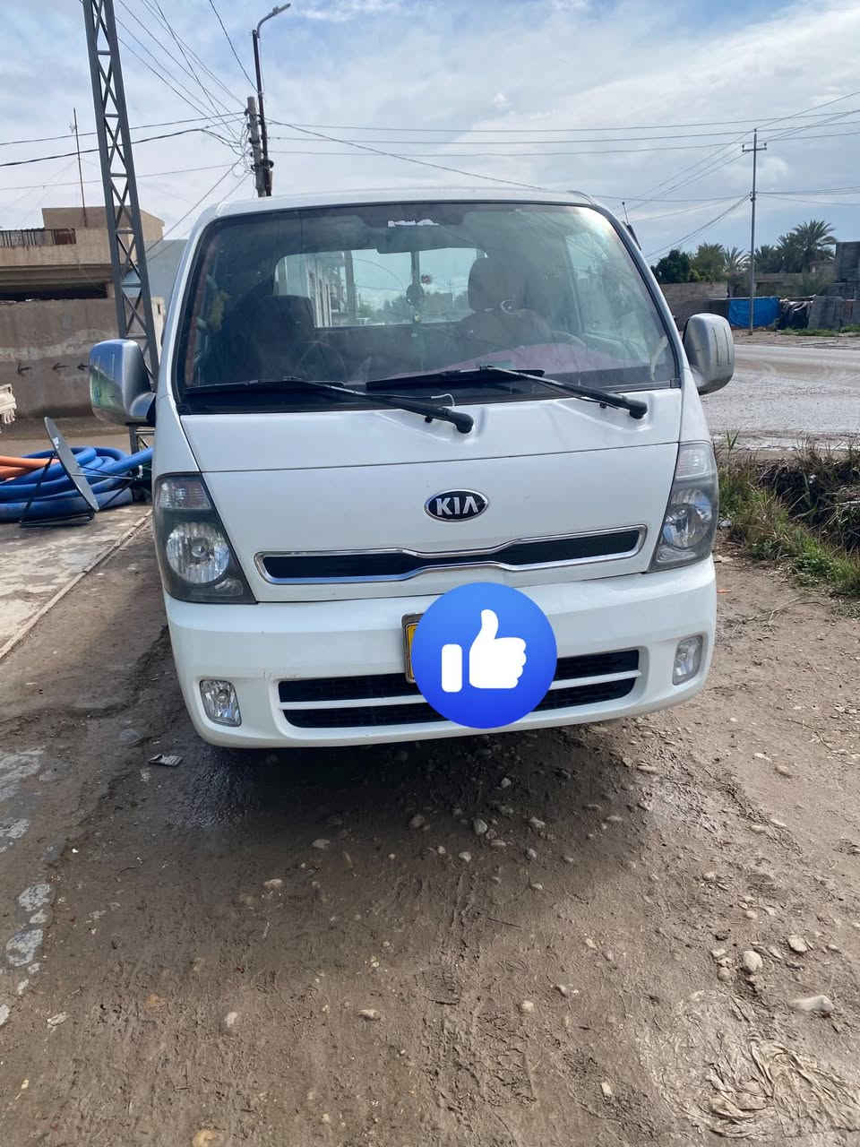 السلام عليكم 
سيارة كيا بنكو للبيع موديل 2014
سنوية لل2027 تحويل مباشر 
سياره جاهزه ضررها  ضربه في باب السايق ومصلحة 
مكان السيارة ناحية المعتصم _الطريشة 

  *********** السعر 105
