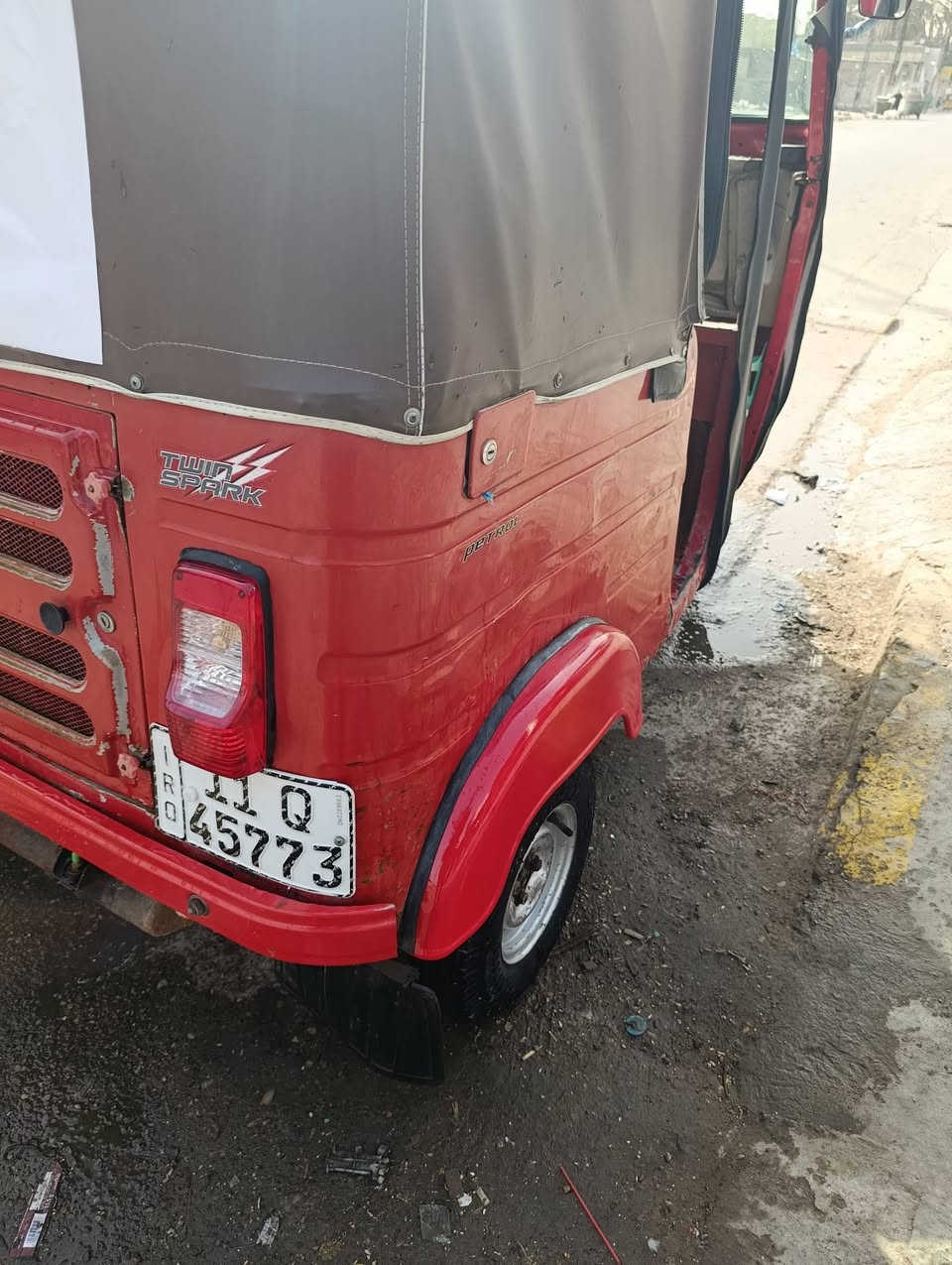 تكتك للبيع مديل١٩شهر٣رقم بغداد تكتك كفاله السعر٥وربع شراي علق وراسلك


**إذا كنت صاحب هذا الإعلان وتريد حذفه لأي سبب، رجاءا أرسل رسالة إلى الدعم الفني**