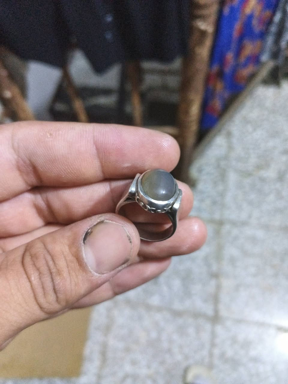 فضه شكد يشوه حط سعر واني اكلك اي لولا واذا ابيعه مكاني بغداد الحبيبيه يعني اليوم لا باجر لا توصيل لا شي حار بحار ***********
