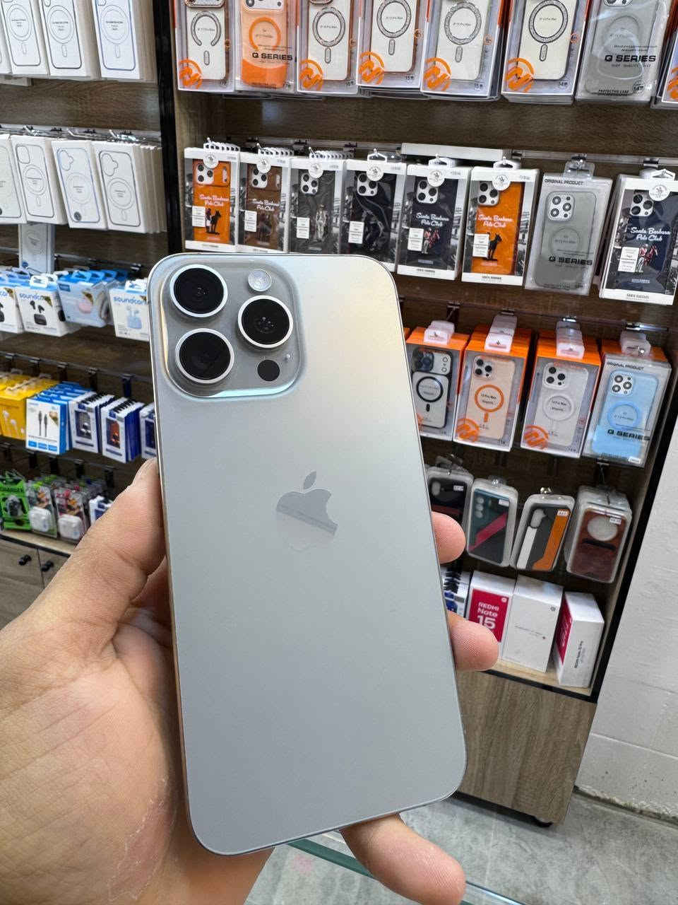 🔥🐦‍🔥ايفون 15 برو ماكس 📱
ذاكره 256 بطاريه 95 نضافه 100‎%‎ زلغ مابي هو والجديد سوه نموذج M لونه المميز كامل ملحقاته وتر بروف وبلحاسبه كله نورمال وتر بروف يعني كلشي ممبدل بي وضمان وصل 5 ايام اي مشكله او عطل يستبدل فورا 
السعر مليون و 50 الف 
العنوان بغداد البياع شارع 20 قرب 
مجمع دينار ونص مركز عيسى فون
📞***********
