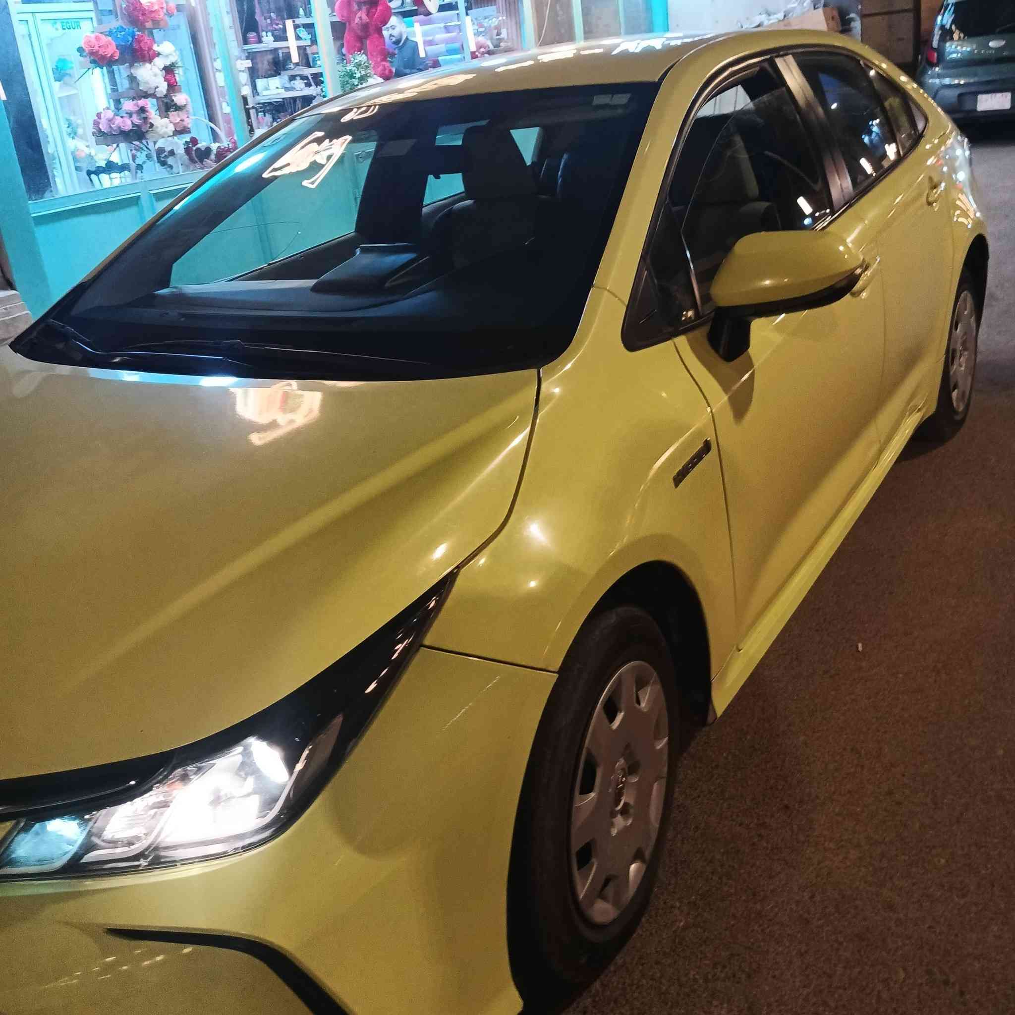 للبيع كورلا صيني 2023 🚗
كورلا صيني
موديل: 2023
الممشى: 150,000 كم
اللون: أصفر فاتح (سنوية أصفر غير محدد)

🔧 المحرك مكفول
🔋 جميع البطاريات مكفولة
✅ السيارة على الفحص
✅ وضعها ممتاز وما تحتاج شي

💰 السعر: 140 ورقة
📍 الموقع: (بغداد ابو غريب)

📞 للجادين فقط
اتصال / واتساب: (***********)
