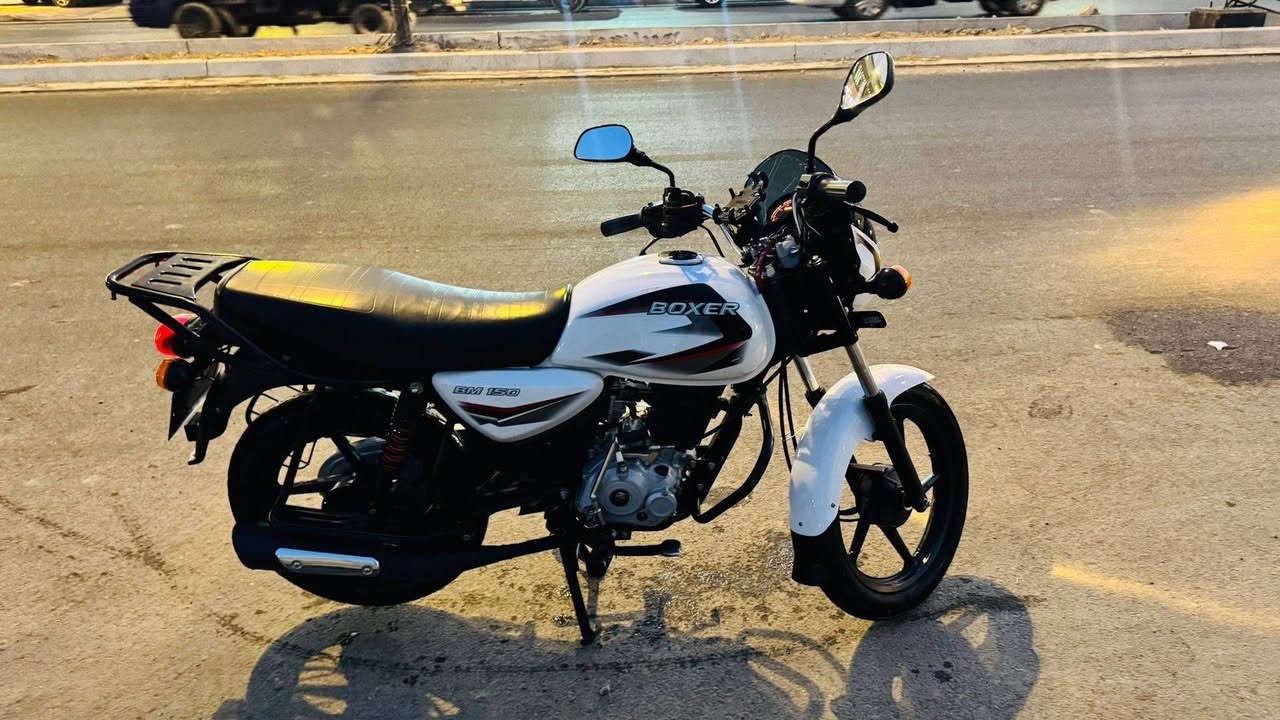 دراجه بوكسر رقم نكليزي بغداد مديل2023 مكفوله كفاله احولك ثاني يوم تجي شوف بعينك العنوان بغداد شارع فلسطين خلف بانزين خانه دراجه استخدام شخصي فقط ***********
