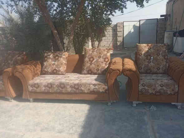 قنفات استعمال قليل للبيع السعر 250 وبيهن مجال عشر مقاعد للاستفسار *********** العنوان ديوانيه سنيه البونايل
