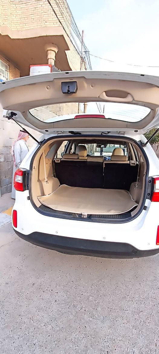 ياالله سلام عليكم تحيه طيبه 
اللبيع سورنتو موديل 2015
 فولل مواصفات مكفواله كفاله
مرقم بغداد نكايزي سنويه مجدده ال 2031 بسمه 
عامه تشقل وتمشي ماناقصه اي شي 
مواصفات 
حساسات ماميه حساسات خلفيه 
بردات بلاديه
بصمت تشقيل 
بصمت ابواب
بصمت صندوق ذكي
تحكمات ستيرن جهتين 
شاسه بلاديه 
شاشه تبريد 
كشانه كهرباء 
7 راكب 
تخم تايرات جديديه

6 سلندر 
خير من الله 
السعر 185 وبي مجال اخوان لا تعاملني جوه 180 
***********
عنوان الانبار فلوجه
