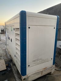 محتاجين مشغل مولده من 7:00 صباحا الى 4:00 عص را التواصل 07705840096