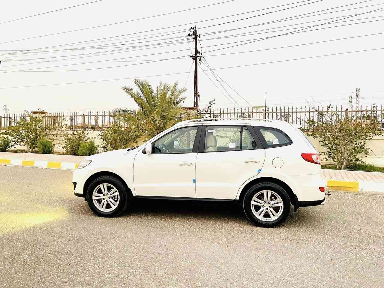 ياالله ..السلام عليكم… سنتافي خليجي كفااله عاامه
للبيع ...نقد...بسعر مناسب158$ اعتذر عن الاقساط والوعده
هونداي سنتافي 2011 خليجي مسجل 10
لون ابيض ثلجي فوول بحاله الشركه
محرك 6/3500 سلندر وضع شركه بدون عيب 
كير  اوتوماتيك بدون عيب

⚔️المواصفات فول⚔️
سلايت فتحه سقف
7 راكب
3 قطع تبريد وثلاجه
كشن كهرباء
صاج بلادي
تحكم ستيرن 
نظام 4*4 دفع رباعي
عداد ليزري
مرايه وسطيه تعتيم اوتو
تبريد بيانو شاشه مناخين
مرايات شفط واشاره
شاشه ايباد وكامره دواره
حساسات خلفيه
بلوجكترات 
ويل كب 18 وتخم تاير جديد
وباقي المواصفات معروفه …

السياره ترايها حيل ناعم بدون اي نقص جاهزه من كلشي الحمدالله 

🔺السياره كفاله عااامه من كلشي شرط بدون صبغ بدون بارد بدون تبديل حتى الدعاميات مكفولات والسونار مرفق

رقم 26 صلاح الدين انكليزي الجديد /سنويه لل2029/هزه جديده/تحويل ثاني يوم
السعر 158$..وبيها مجال للشراي يعني شوفهاوتدلل 
📍مكان السياره تكريت 
🔎للاستفسار رقمي…. 
***********
