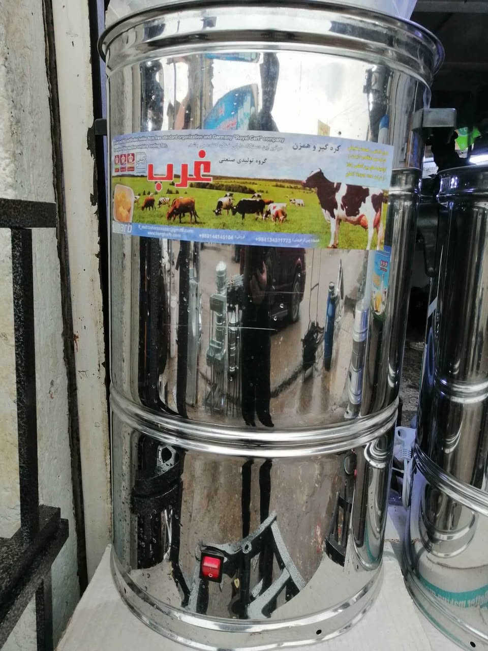 💥خضاضة حليب ستيل كهربائية 💥
 لعمل الزبده وإخراج دهن الحر 😋
 استيل نوعية ممتازه 👌👌
ماطور كهربائي صغير...
 قايش  ملف نحاس...
اقتصادية  جدا 👌🏻
••سعة  20 لتر  
••    ••
••  سعة  40 لتر /  ••سعة 30 لتر 

خضاضة حليب فافون ثقيل ماطور ملف نحاس شرط 💪
سعة ٧ لتر 👉
سعة ١٣ لتر 💥
سعة ٢٠ لتر 👍
للحجز والاستفسار مراسلة الصفحة أو مراسلتنا واتس اب عالرقم *********** 📲📲📲
يوجد خدمة توصيل لكل محافظات العراق ٥ الف لباب البيت 🚚🚚🚚
خضاضة حليب ### دهل اوران, واسط
