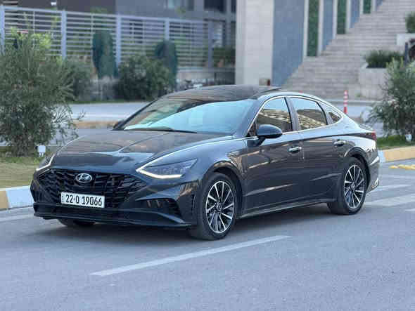 -
سوناتا موديل 2023 فئة لمتدد فول الفول
اعلى فئة بالسوناتا--بدون ايرباك بدون دواخل
ربع البنيد صبغ بيها فقط ليبل واحد كلها
  شنو ابالك بيها مواصفات
اوتو بارك تتقدم وترجع بالريمونت 
رقم اربيل  تحويل وكالة حاضر حجم المحرك 1600تيربو  صاروخ 🚀 
السايره دخول جديد ماشيه (24   الف))
1- بصمة ابواب لمس + تشغيل + صندوق
2- بانوراما ( فتحة سقف ) + بردة سقف كهربائي 
3- دشبول دجتال متغير 3 الوان
4- كشنات كنتارا حضن  
5- كشن كهرباء  2 امامي 
6- كشنات تدفئة تبريد
7- خزن 128 كيكا + ( android auto + apple car play)
8- 4 رادرات امامي وخلفي وجانبي + توقف تلقائي
9- اشاير في المري + نفطة عمياء في المري
10- انارة داخلية مركزيه 13 لون بلادي بيبان ودشبول
11- شاشة الحجم الكبير 12 انج + تحكم عام على السياره
12- سستم صوت BOSE الصوت 12 سماعة و دمام 2
13- لايت امامي 4 عدسات LED بكلايتات لد
14- هاندبريك بصمه + اوتو هولد للتوقف في الازدحامات
15- شاحنة طوارئ شحن سريع
16- منفذ USB امامي خلفي 
17- شفتات في الاستيرن كير ( تبترونك رياضي )
18- نظام المساعده على الاصطفاف
19- نظام الترحيب عنده الاقتراب داخل وخارج السياره
20- ويل سبورت N حجم 19 
21- 4 وضعيات قياده + تغير اللون في الدشبول 
22- نظام تحديد المسار 
23- مثبت سرعه 
24- نظام مستشعرات في الباب من تنفتح الباب تتوقف السياره 
25- تبريد السياره بيانو 
26- كيجات الكتورنية
27- كير 8 نمر دبل گلج
28-  خمس كامرات
السيارة مكانها بغداد الكرخ حي الجهاد الاطباء 
اي استفسار الاتصال على الارقام
 غير متواجد على فيس فقط واتساب
سعرها 198   ورقة  
--
***********  
واتساب او الاتصال عالرقم
