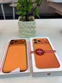 ايفون 17 برو ماكس هارد 256 ايسم بدون شريحه  صحه البطاريه 100 عدد دورات...