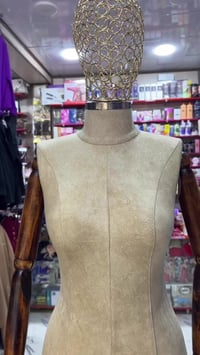 مليكانه فايبر كلاس تركيا  اخذتها ب190 رايدها ب110 نهايته 07809399036