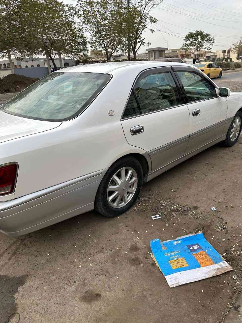 السلام عليكم
ملكه موديل  ٢٠٠٣ السياره فول مواصفات عدا الفتحه جدا نضيفه خظراويه اصل كرستال محركه D4 الكبير تحويل مباشر السعر ١٦٠ ورقه وبيه مجال بسيط اي تفاصيل اتصل على الرقم *********** وتدلل
