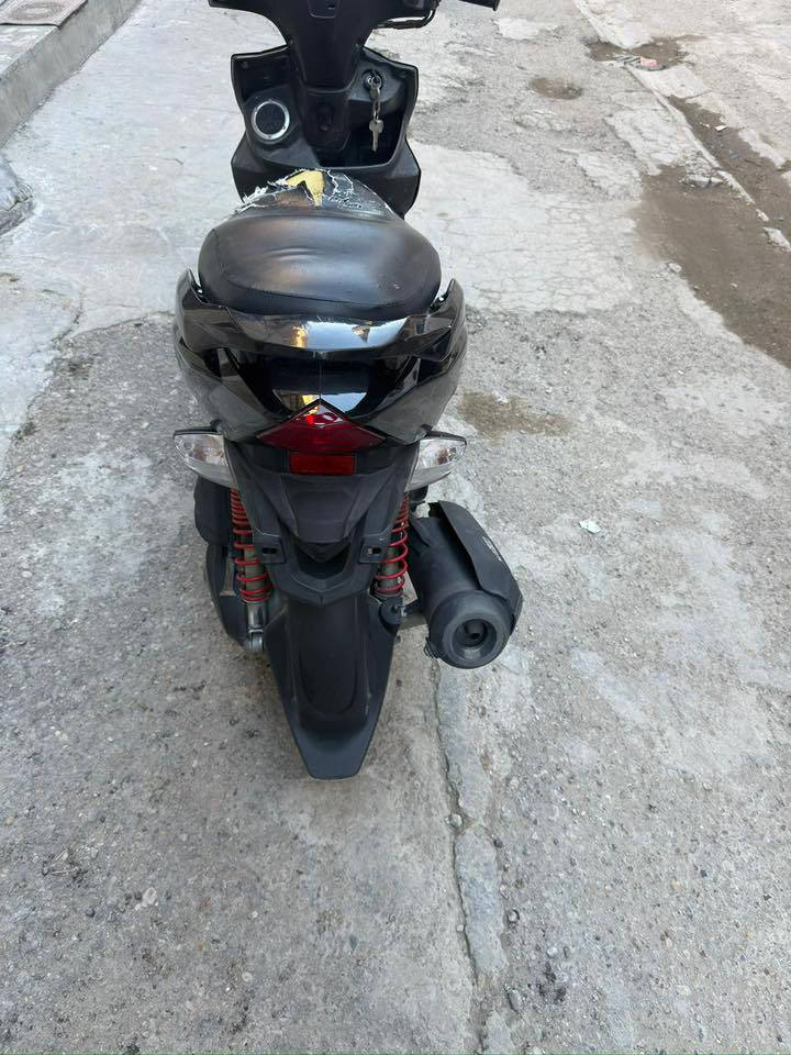 سلام عليكم جيتي أر للبيع الداجه نضيفه مصار هواي منزلهامن الرمبه بيها بس كسر بل بجم السعر 850بيها مجال بسيط 
للاتصال ***********
