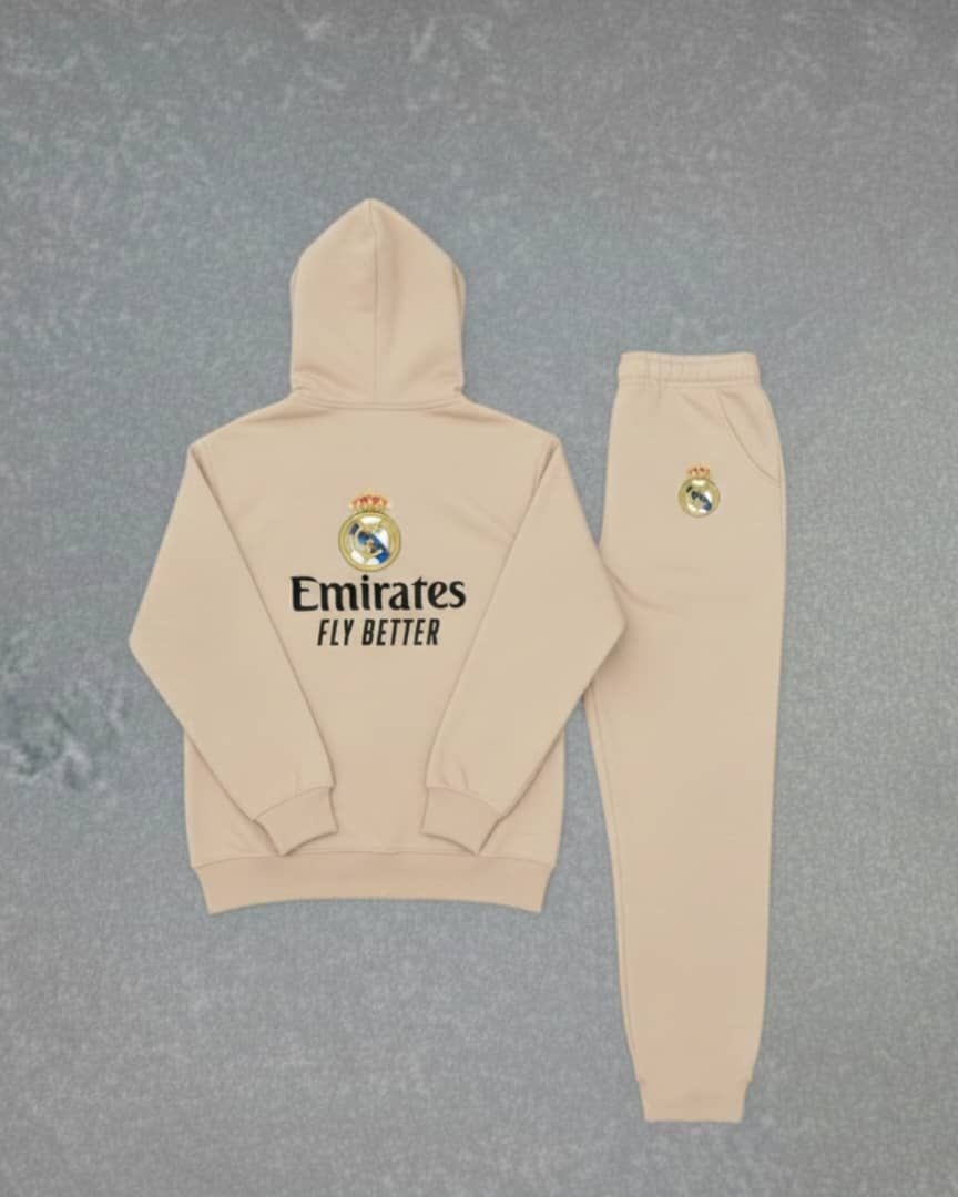 السلام عليكم 
تراك رجالي نينجا موديل ريال مدريد هاڤ

خامة قطن مبطن 3 خيط عالي الجودة 
L. XL. 2XL. 3XL.

سعر القطعة مفرد 23 الف 
توصيل لجميع المحافظات العراق


**إذا كنت صاحب هذا الإعلان وتريد حذفه لأي سبب، رجاءا أرسل رسالة إلى الدعم الفني**