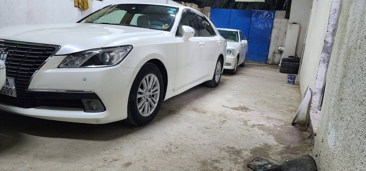 تويوتا كراون رويال مكفوله كفاله عامه ضربه وكص وصبغ كرستال ادوات ادوات حاويه دخول جديد زيرو مديل 2014 شكل الجديد فول مواصفات واحد على واحد شاصي 210 مكاني البصره رقم الهاتف 📱 ***********
