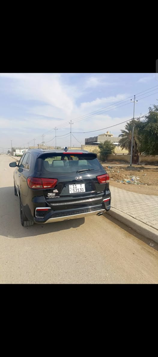السلام عليكم سورنتو البيع 
موديل 2019
محرك 6 
فول فول مواصفات الخير
حادث بس بنيد مبدل
مكينه مبل رواجز بس 
7 راكب
بنو رامه  
سونار بل صور
سعر 175
رقم ***********
