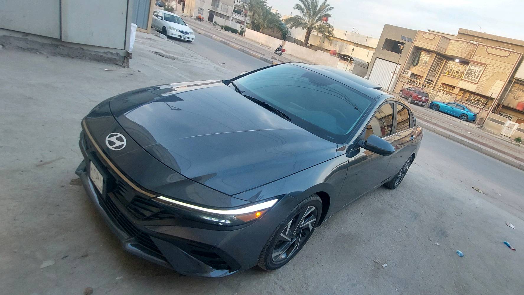 سلام عليكم النترا ۲۰۲۵ بدون صبغ 
النترا موديل ٢٠٢٥ بدون صبغ تعديل بارد فقط 
ماشية ١٤ الف قابل للزيادة فول مواصافت ايرباك دركة طاك فقط مكينة ٢٠٠٠ دوش منفيس بسمي مكاني بغداد
السعر والتفاصيل اكثر هاتف *********** 
يوجد وات ساب