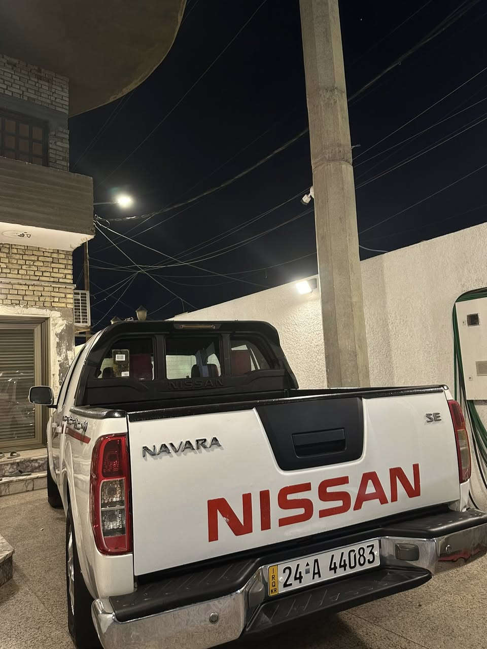 ‏سلام عليكم
‏ نيسان نيفاره للبيع 2011
‏كفالة عامة
‏تخم تاير جديد 
رقم دهوك الجديد
‏السيارة جديدة
‏العنوان البصرة المعقل
‏ ***********
