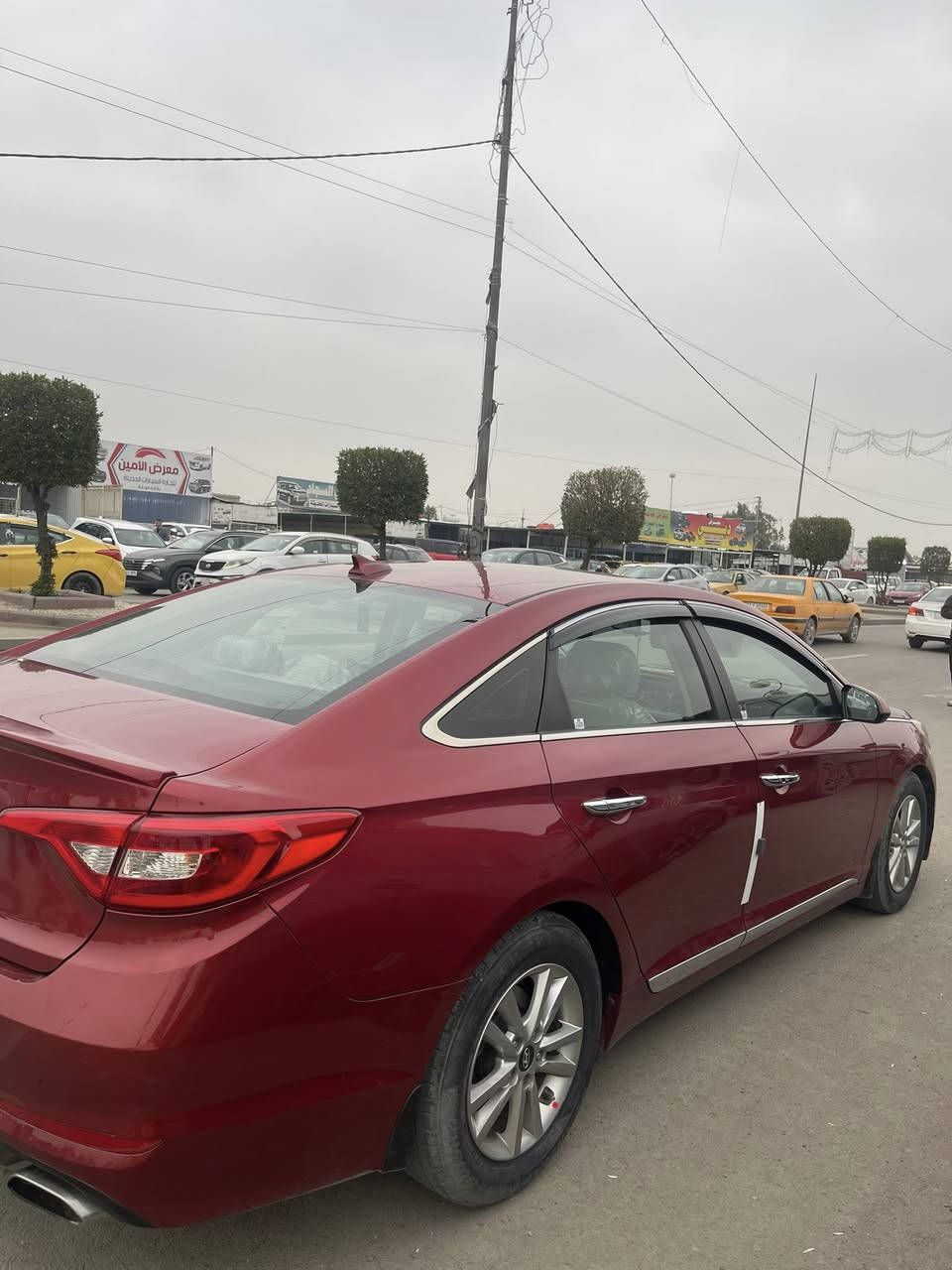 السلام عليكم للبيع سوناتا 2016
محرك ٢٤٠٠

حادثة ٣ قطع بابين وجاملغ 

بدون ايرباك 

***********

السعر 128 وبيه مجال 🖤
