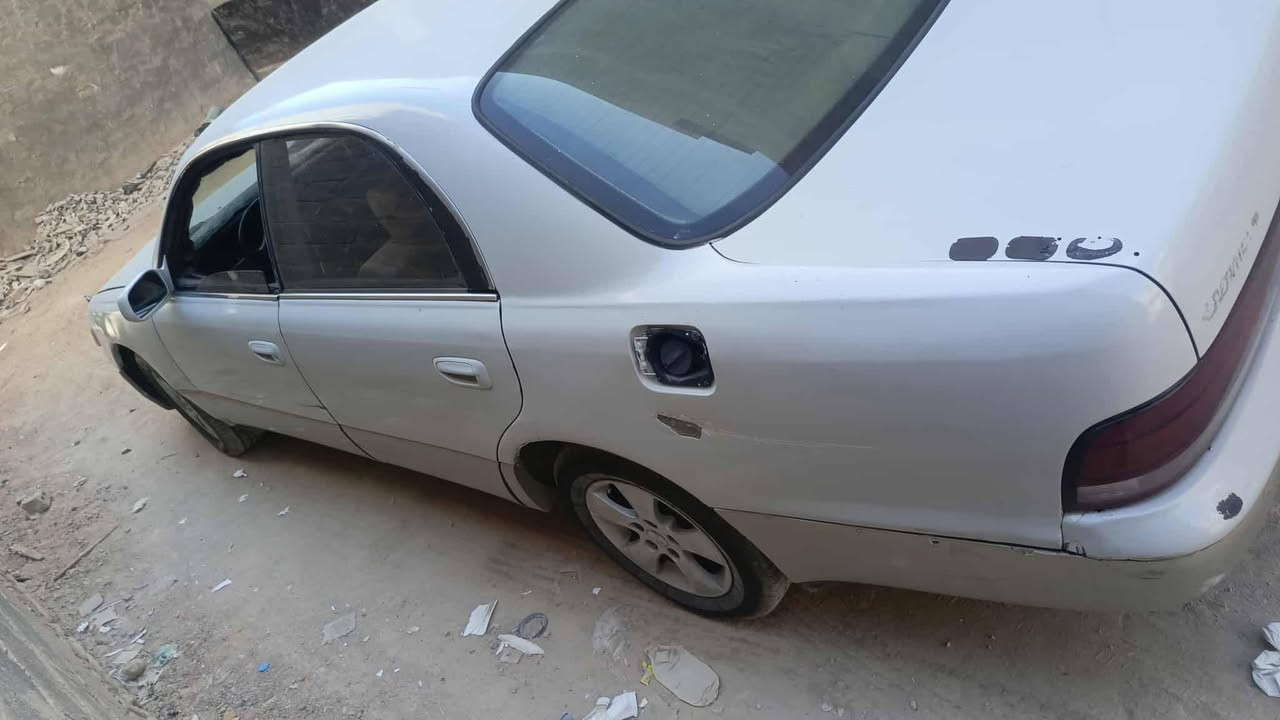 السلام عليكم سيارة للبيع مجاستة مديل 95 مكفولة شرعيات من كصة ونقل جثة ومداور السيارة اشتريتهة تعمير وحتاجيت افلوسهة وريد ابيعهة شديتلهة مكينة حاوية ودشبول وشاشة وتخم تاير وماكملتهة بقة بس البور مالتهة كايم ماكملتة مكينة 2ونص vvt السعر 35 وبيهة مجال حك الجية *********** المكان كربلاء ورقم انكليزي كربلاء وراعيهة هم بكربلاء
