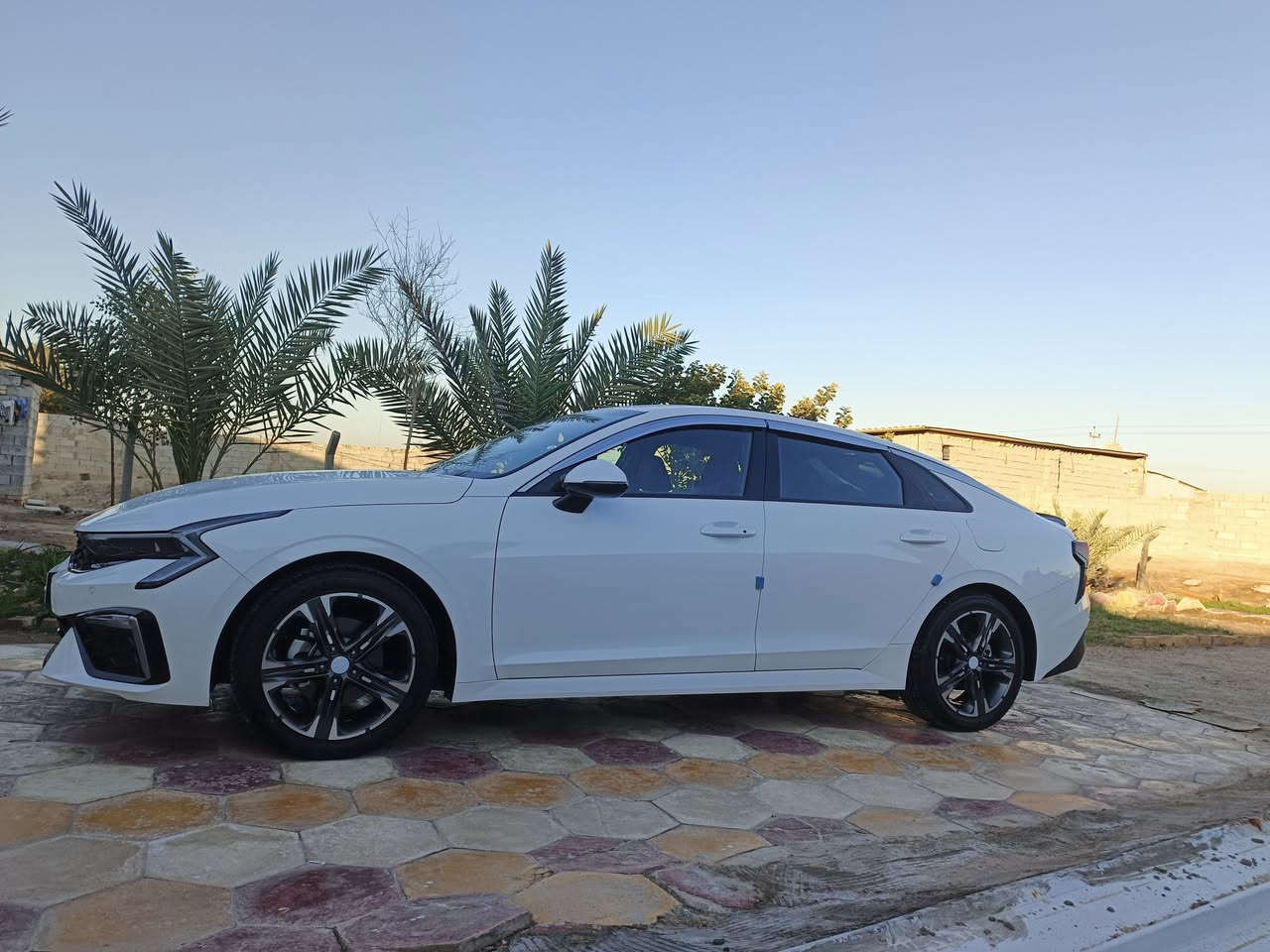 سلام عليكم K5 2024  سياره فول موصفات ما عده بانوراما وارد كوري رقم قادسيه معوقين السعر 220 او بيه مجال 
مكان السياره دوانيه  لاتصال على الرقم ***********
