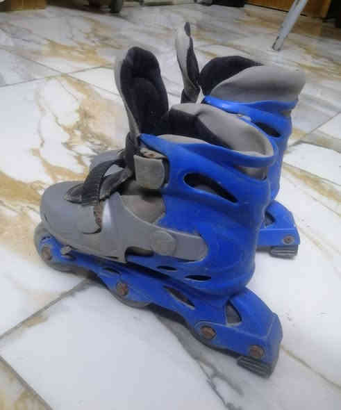 حذاء سكيت نظيفة جدا
كربلاء حي العامل المنطقه التاسعه *********** حجم ٣٥ للبيع ب١٥
