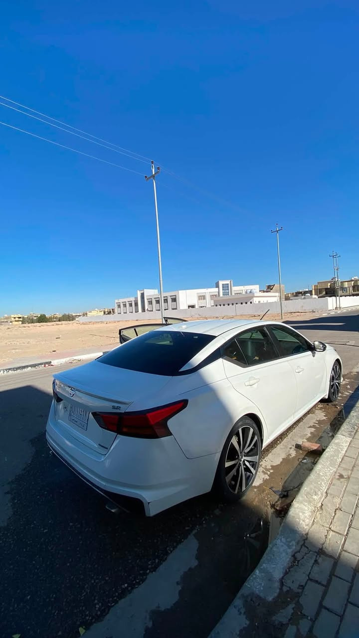 نيسان التيما ٢٠٢١ 

السياره وارد امريكي حادث خلفي 

الباقي كفاله مهتم ملتزم بدهن المكينه الاصلي ودهن الكير ايضا ملتزم بتبديله واني المستوردها 
مكينه 2️⃣ توربو تعادل 6 سلندر 248 حصان 

كلشي بيها جاهز 
ماشية ٨٠ مايل 
السياره معوقين كربلاء تخلص ٢٠٢٨ تداور باسم المشتري والي باسمه خوش ناس 
سعرها ١٤٢ مع المجال 
مكاني كربلاء ورقمها كربلاء 
*********** 
متوفر وتساب واتصال وفيسبوك
