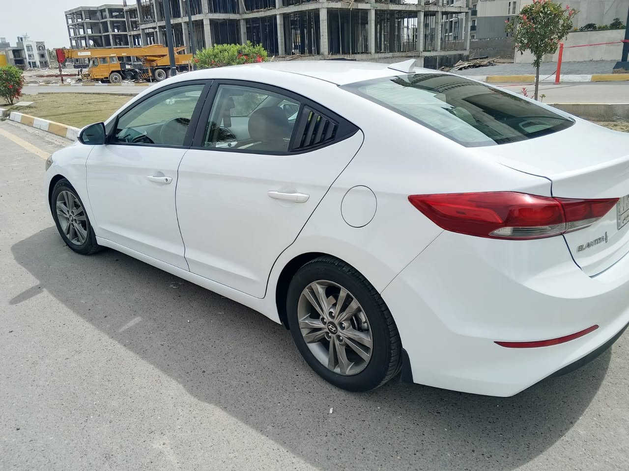 سلام عليكم النترا للبيع موديل 2018 وارد امريكي سياره جاهزه كير مكينه حداديه تخم تاير كڵـهٍ مكفول مكينه 2000 دوش دوشمه كهربائيات كلها جاهزه رقم انبار تحويل مباشر مشروع وطني المواصفات شاشه كامره تحكم ستيرن نضام ايكو مانع تزلق رادار بلمري  حادثها بنيد فقط مكاني بغداد حي الجهاد السعر 118 وبيها مجال حك الجيه ***********
***********
