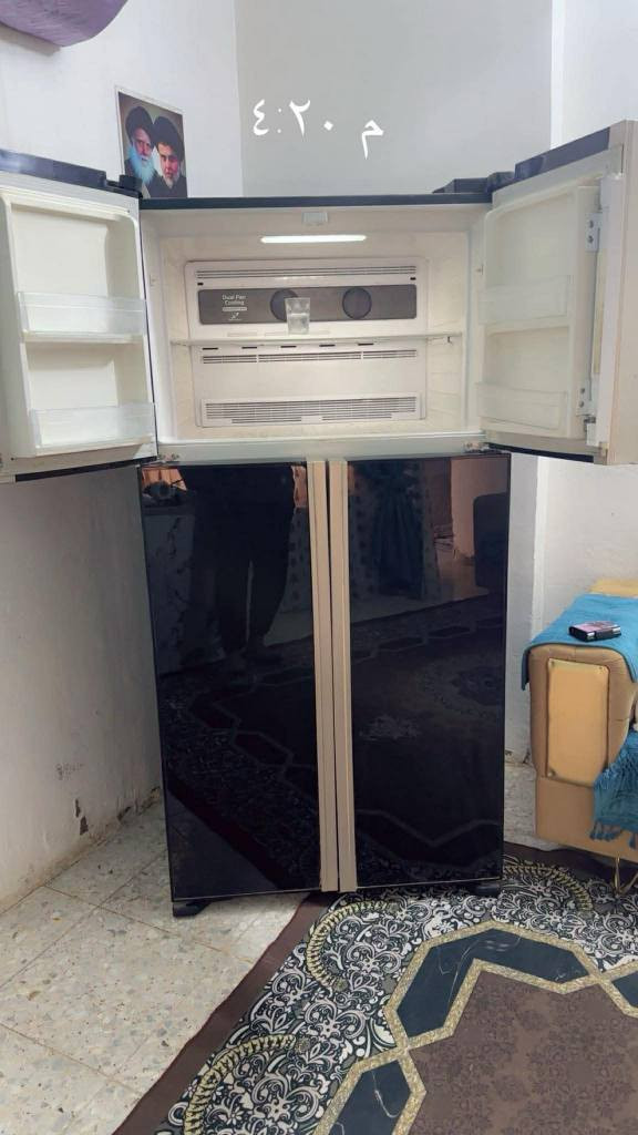 يا الله  رجاً اقرو التفاصيل زين قبل ما تتصلون ثلاجه هيتاشي ٤ بوب حجم كبير كلش اكبر حجم بل ثلاجات تشتغل موولد ووطني تسحب امبير ونص  فقط   واجهيه جام مرايه  فول تجميد وتبريد  سعر  جوه السوك مال  مستعجل   سعر 450. علمن.  خواتها. مستخدمات ديبيعوهن ب 800. والجديده مالتها. ب 1275  مكان كربلاء حي الميلاد للاستفسار *********** كربلاء, العراق
