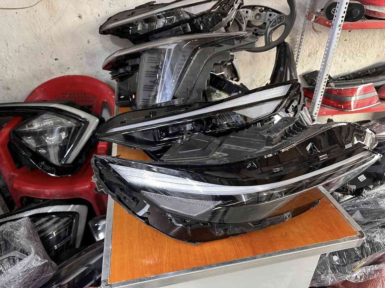 السلام عليكم
مجمع محمد البديري 

لتجاره قطع غيار سيارات كوري 

عنوان : ديوانيه / حي صناعي / يوجد توصيل 

*********** / ***********
