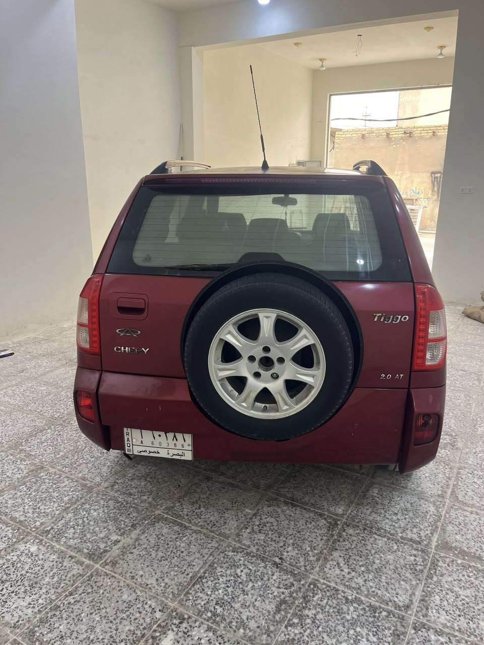 سلام عليكم 
شيري تيكو 2014 بصرة 
مكينة 2000 كير ميكانيكي 
المكينة تشتغل بيها اويل بم ضعيف 
كلوبة يشتغل ويطفى الكير جديد قبل شهرين شادة مكفول حدادية زينة تايرات نضاف كهربائيات كلها شغالة الكشر مكفول من العيب الشرعي بيها صبغات خياسات 
سنوية منتهية 2024 السيارة باسم شركه مسددة وعندي كتاب رفع الحجز وعندي رقم المعتمد وكيل الشركة الي يبصم للتحويل موجود الولد بس الضابط الي ساحبها من الشركه راح مني رقمة من اهل البصره هوة ابيع هيج واقع حال والي يدورة يلكى لان ضابط بس اني مشغول ما فارغ الها داكها بلمرور ما عليها اشارة حجز ولا شي 
السعر(30)وبيها مجال حم الجيه بس مكان السيارة ميسان العمارة رقمي 
***********
الي مو شراي رجاء لا يكسر سعر ولا يسوي نفسة خبرة اي تعليق سلبي مردود ع صاحبه
