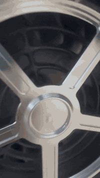 ‏السلام عليكم سكنس لد مكان الشعله سعر1200  وبيه مجال الرقم ***********
