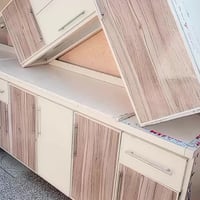 كاونتر مرمر • محشّة خشب • ١٠٠×١٠٠