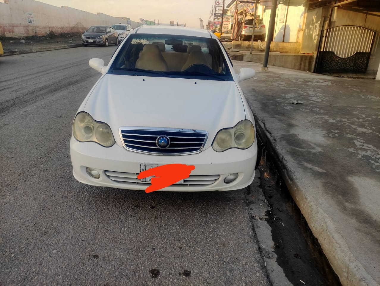 سلام عليكم ..
ck.. نينوى بيها قطعة وحدة صبغ بداير الي ورا السايق 
شبر واحد معجون..وبيها ملاحظات بارد قليل حيل ..موديل 2013
مكينتها يعوزها رنكات ...والپور بيه شوية ثقل ...
سنويتها لل29...شرط الوكالة والتحويل ..وبطاقة وقودية موجودة 
سعرها 47....وبيها مجال بسيط 
اتصال على الارقام ..
***********
***********
